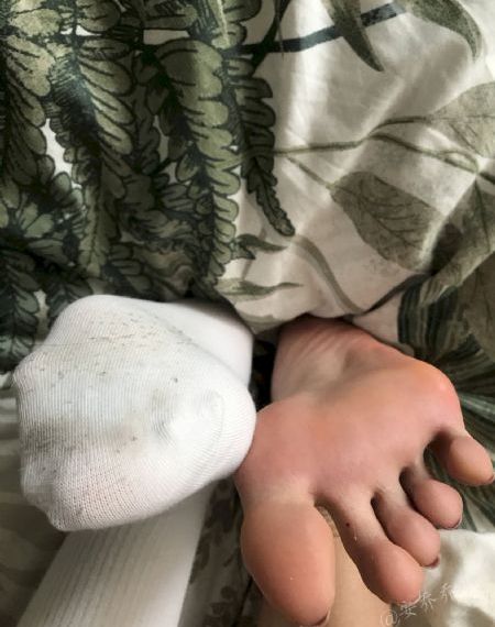 总裁撅着光屁屁被主人打臀缝小说