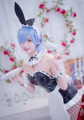 japan白嫩丰满老师xxhd